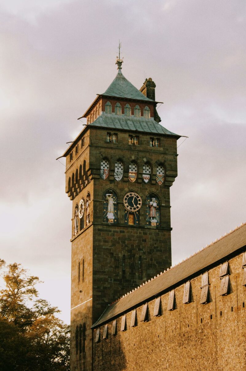 Read more about the article Cardiff Castle legend, the Woman in the Long Black Dress.