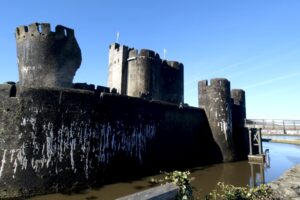 Read more about the article Caerphilly Castle Ghost Stories: A Fortress of Legends and Hauntings